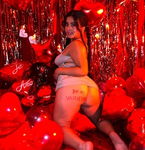 KonyBell Valentine's day 💖 who gonna be my date? зображення