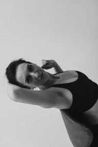 desired_zzoya The touch of a woman's hands is meaningless. However, it is still desirable. Pic