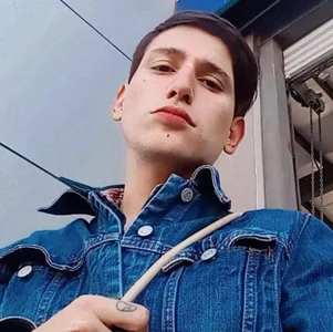 vikitheboy's XXX Nude Photo 1