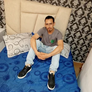 Sr_Magnus_ Public Εικόνα 3