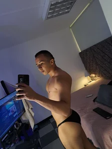 Donathoo1 Public Pic 3