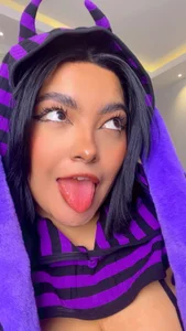 Shell__: purple girl😈 ( 4 фото)