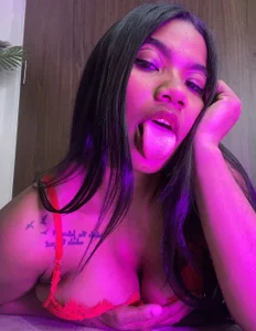 sharlottxl I am very hot Foto