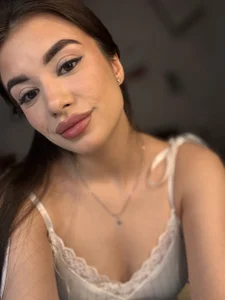 Alisha_Blakee look and fall in love - {count, plural, one {תמונה אחת} two {שתי תמונות} many {# תמונות} other {# תמונות}}