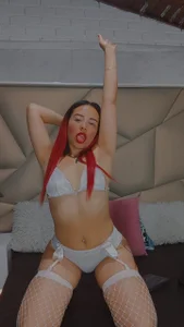 🙈🔥 de Red_Moon4  6 Imagens