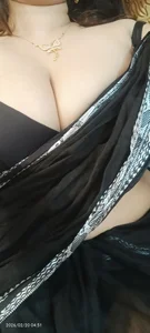 Beauty_Queen_Soniya hi bby😘🫣 Pic 5