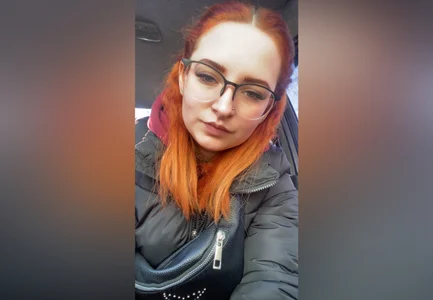 Claire_Sunny Public Pic 2