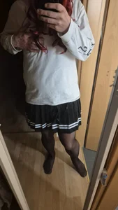 DirtySissyHure's Sissy, rote Haare, Analplug, Skirt, Nylon, Lippenstift Sex Photo 2