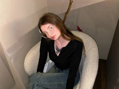 Lily__Moon_Nice glasses?图片 2