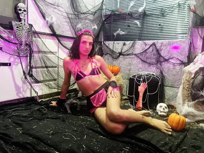 MadisonJean happy halloween 🎃💀🎀 Pic 3
