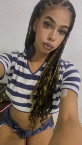 bloom444 Happy 🤍 Foto 2