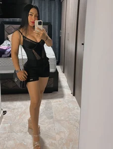 Valentina_Castro_ Public Pic 5