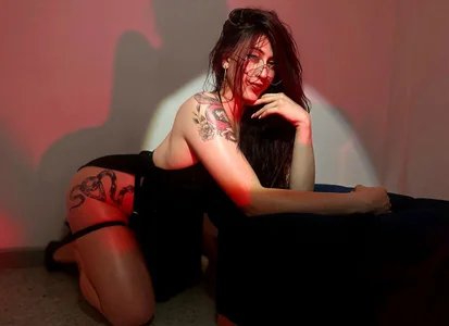 redvelvet__7 Your favorite fantasy between lights and shadows🔥 Pic