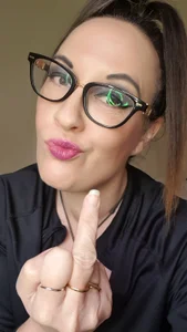 Humiliatrixxxx Public Pic 2