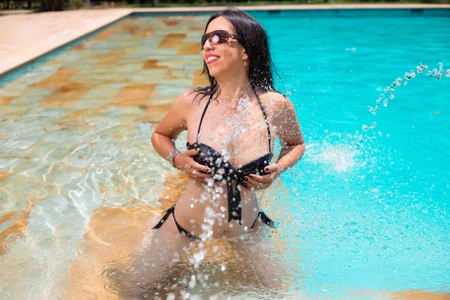 Bonnie__milf POOL Immagine  4