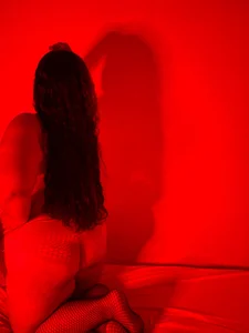 EliVanegas red room Foto 7