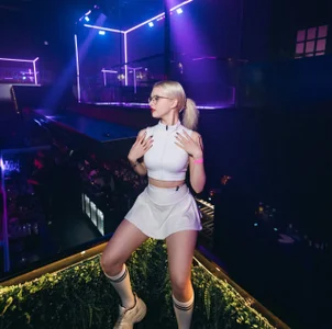 Public de TiffyPeachy  4 Imagens