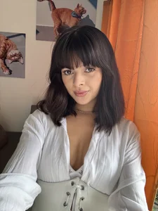 sofia_galviss Kisses sexfoto 1