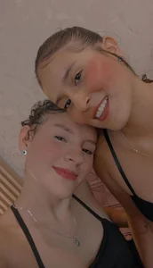 Chloe_and_Scarlett Public зображення 2