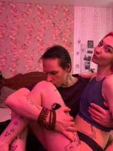 DulcieBendix This is how our friendly life is  2. fénykép