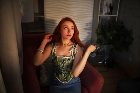 ZlataSaar Summer vibes and a red-haired vixen Pic