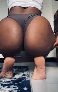 thickblacksheep Home grown 🍑 Billede 3