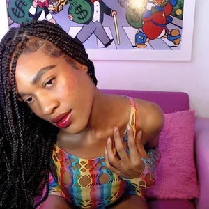 dirtydolltsx kullanıcısının I love wearing braids, love being of Afro-Colombian descent and carrying those African-Spanish roots albümü -  3 fotoğraf