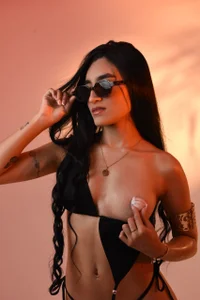 more of me🖤 de cate_gil  5 Imagens
