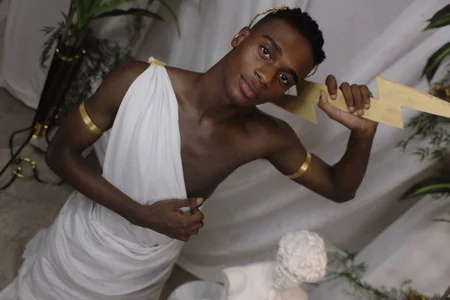 noah_johes Greek temptation Gambar 8