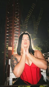 Allegra-Fiore more of me🥥 Bilde 7