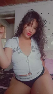 miaa_blu_t Public Pic 3