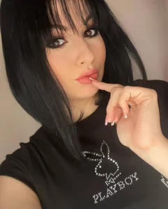 Rebeka_Rose Public Foto 3