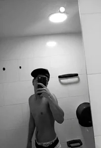 Zdjęcia JulianSterling___ HORNY 🔥: 