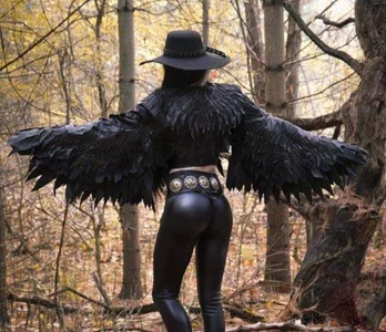 Cleo_XXX: Public ( 3 фото)