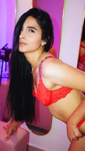 RED VELVET🍒 de MiaLiore_  5 Imagens