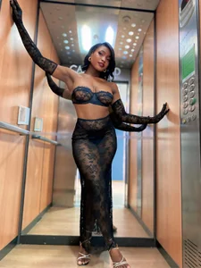 SavannahStorm Want to ride my elevator? Immagine  3