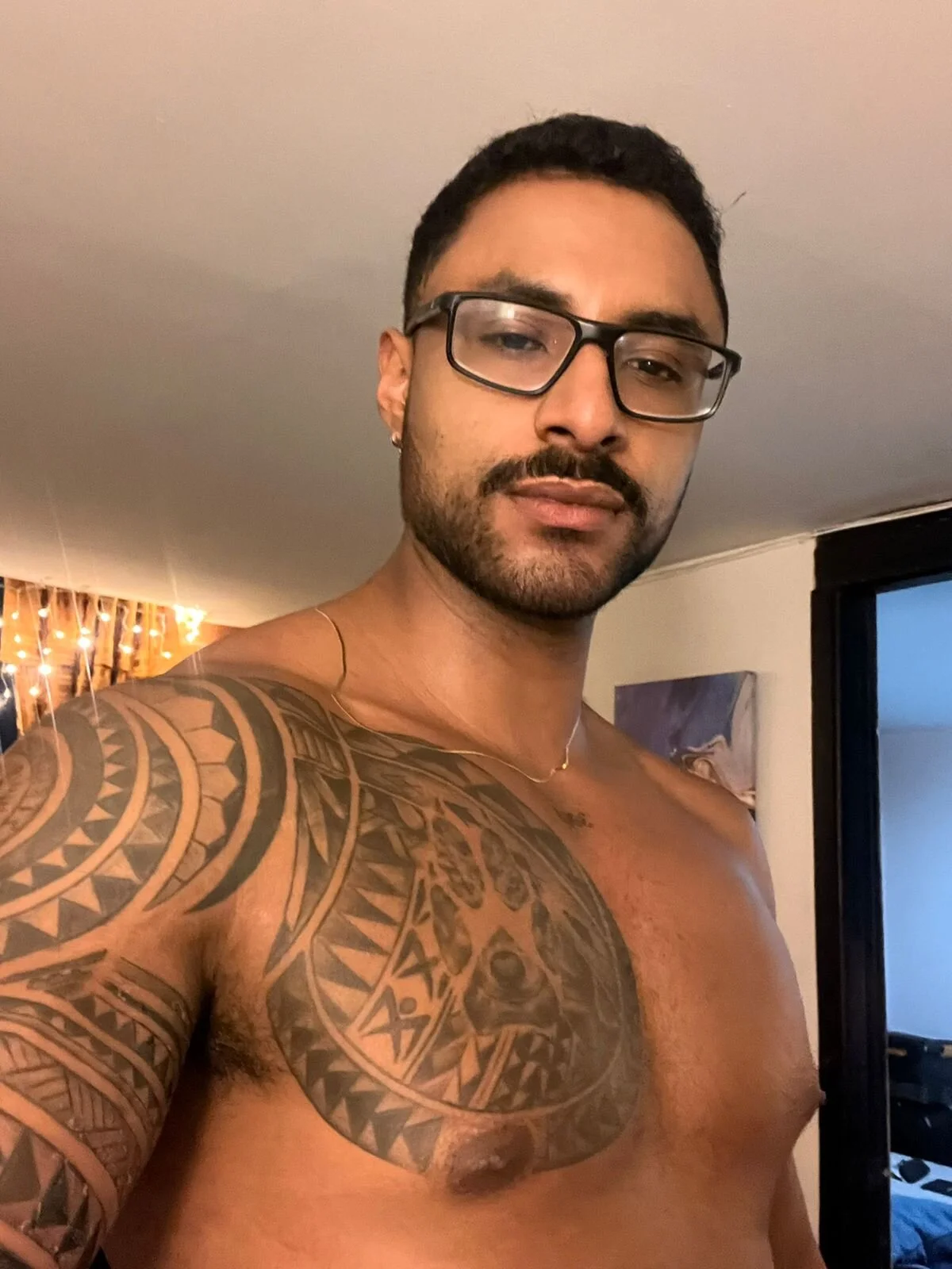 صور LiamGarcia1 الرائجة  388