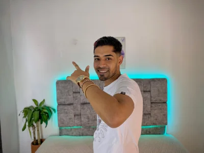 Hello de ryanse_hot Foto 2