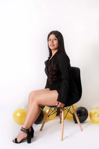 lizziemontana2 Birthday with all elegance and glamor 💁‍♀️🎁 Pic