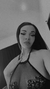 XXX-DreaBanks-XXX Public Pic 3