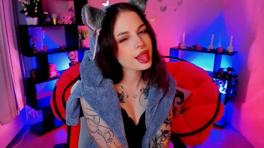 BratzieDarsie Cheeky cat in black meow Pic 4