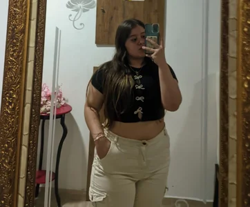 Laia_and_Aloby Public Foto