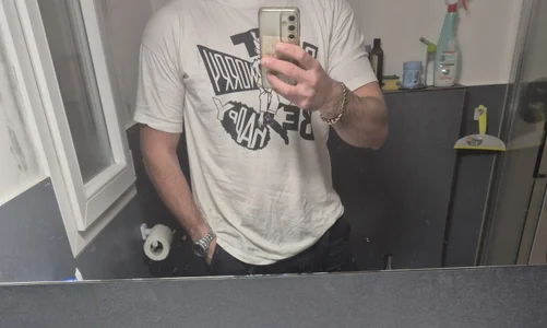 mrlyuis Public Hình 4