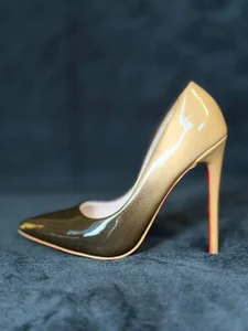 STOP-PANICI CAN WEAR THESE HEELS FOR YOU Bild 7