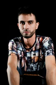 KingOfTemptation Public  2টি ছবি