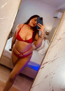 ViolettaRousee_ Red💗 Pic