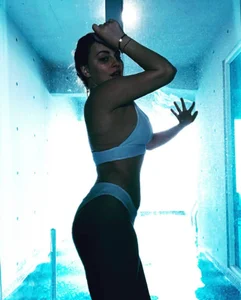 jameskissher Nicole Foto 6