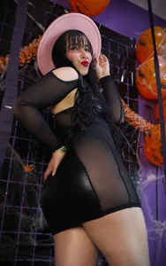 carla_slut_naugthy HAPPY HALLOWEN JEANS 2024 Pic 3