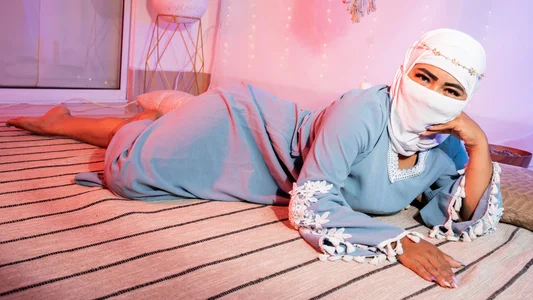 jazmin_anbar MEDITATION Pic