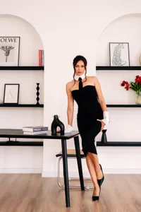 Public od MonikaBelachi  9 snímek